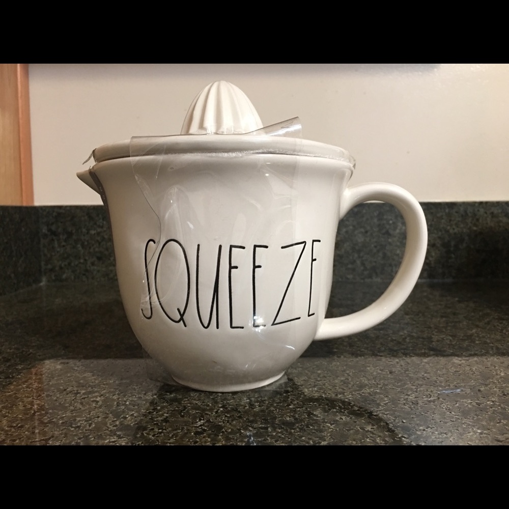 💥SOLD!💥Rae Dunn Juicer